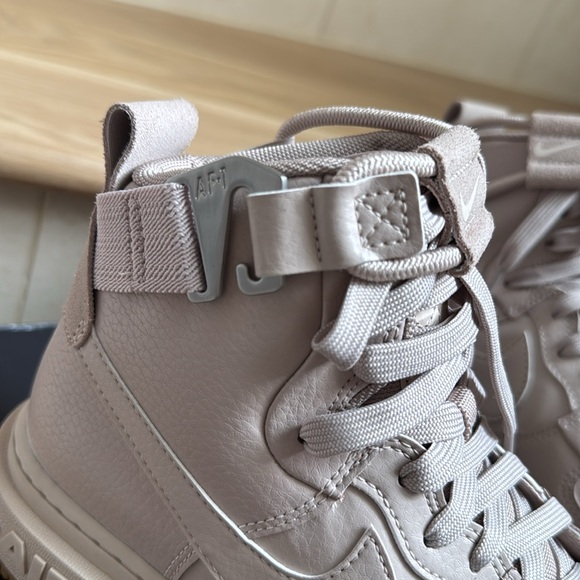 NIKE AIR FORCE - Picture 3 of 8